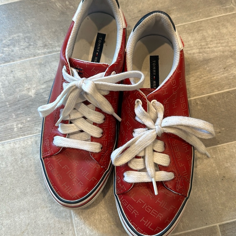 Tommy Hilfiger sneakers